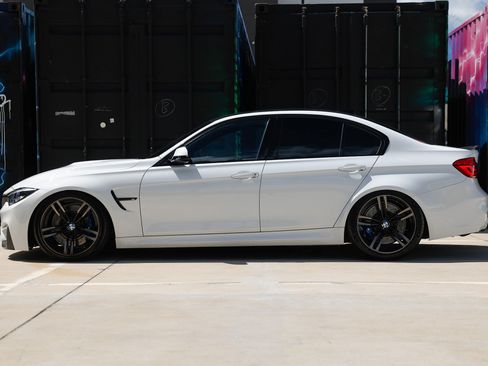 Used 2018 BMW M3 RWD image 4