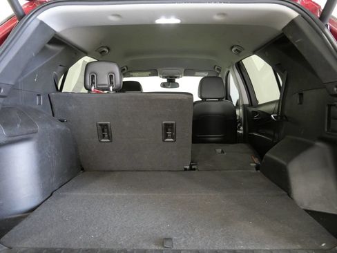 Used 2020 Chevrolet Equinox LT w/ Sport Edition FWD image 25