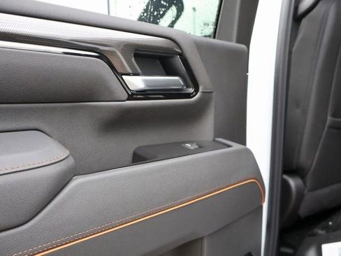 New 2026 GMC Sierra 2500 AT4 w/ AT4 Premium Plus Package AWD/4WD image 23