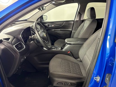 Used 2024 Chevrolet Equinox LT FWD image 32