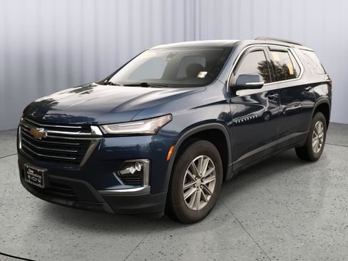 Used 2023 Chevrolet Traverse LT AWD/4WD image 19