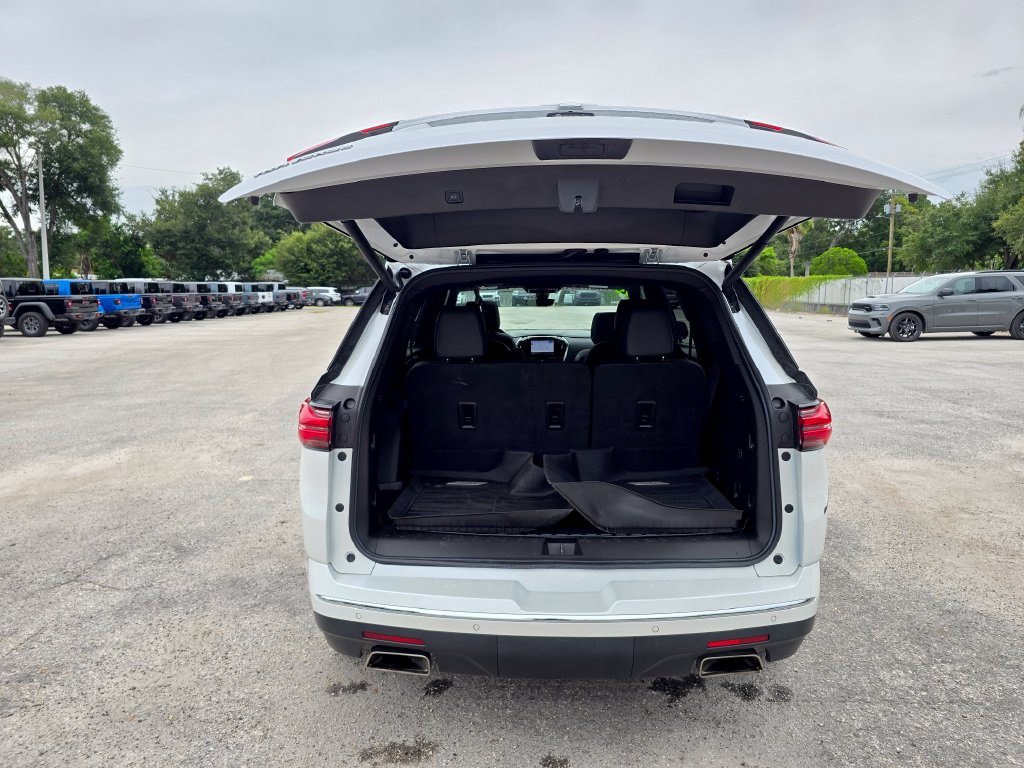 Used 2022 Chevrolet Traverse High Country FWD image 42