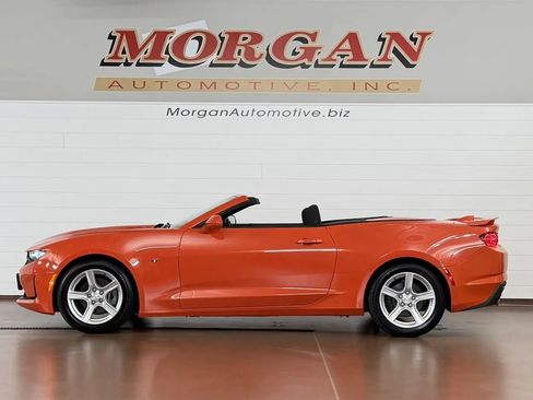 Used 2021 Chevrolet Camaro LT RWD image 6