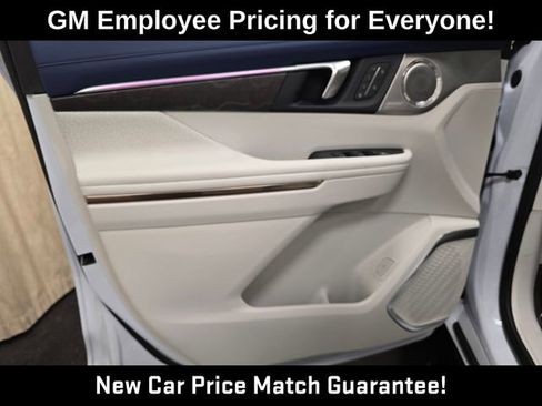 New 2026 Buick Enclave Avenir w/ Super Cruise Package image 11