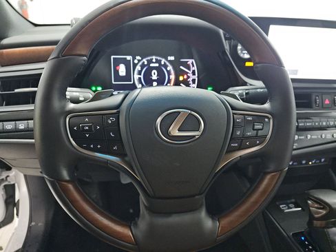 Used 2024 Lexus ES 350 Ultra Luxury image 11
