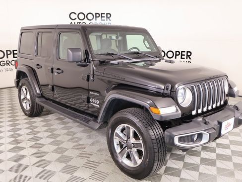 Used 2020 Jeep Wrangler Unlimited Sahara image 1