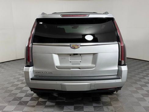 Used 2020 Cadillac Escalade Premium Luxury image 10