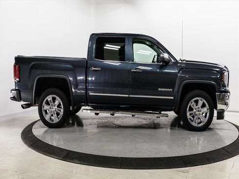 Used 2018 GMC Sierra 1500 SLT image 12