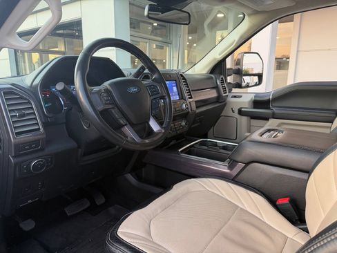 Used 2021 Ford F350 Limited w/ FX4 Off-Road Package AWD/4WD image 14