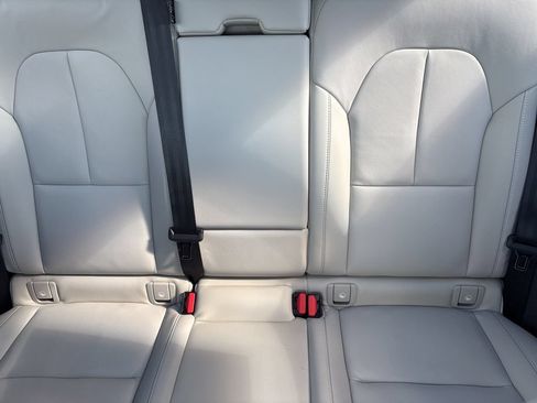 Certified 2026 Volvo XC40 B5 Plus AWD/4WD image 30
