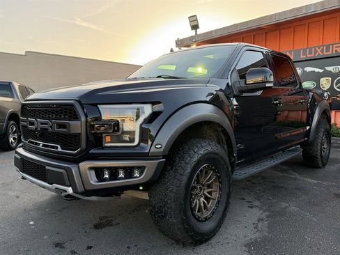 Used 2020 Ford F150 Raptor w/ Equipment Group 802A Luxury image 7