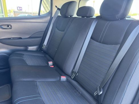 Used 2022 Nissan Leaf SV image 34