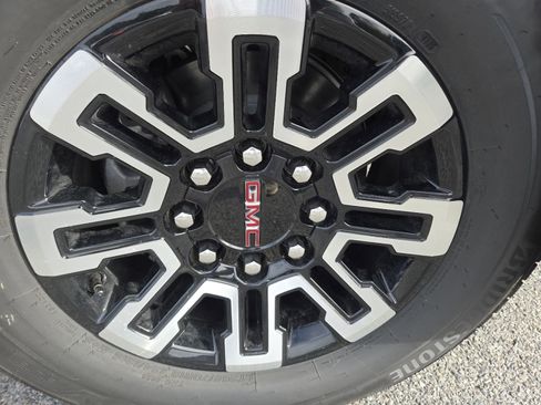 New 2026 GMC Sierra EV Elevation image 12