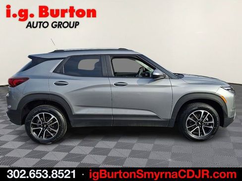 Used 2025 Chevrolet TrailBlazer LT image 7