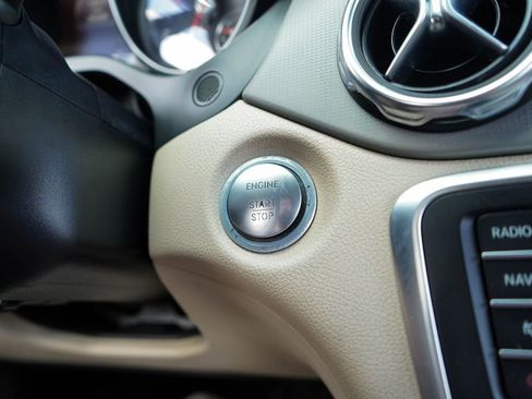 Used 2019 Mercedes-Benz GLA 250 image 23