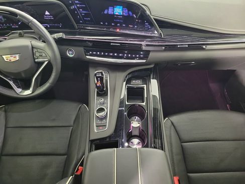 Used 2023 Cadillac Escalade Sport w/ Touring Package AWD/4WD image 16