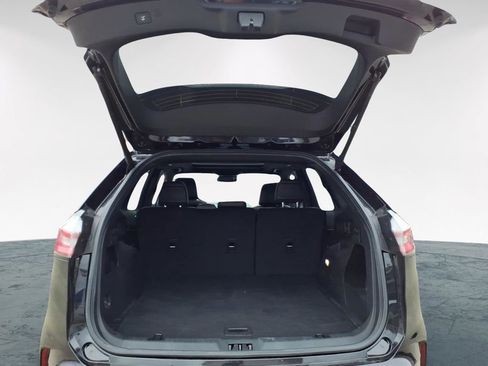 Used 2023 Ford Edge ST-Line image 16