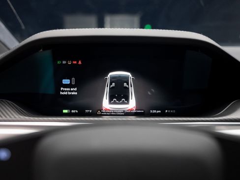 Used 2023 Tesla Model X Plaid image 45