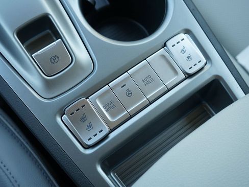 Certified 2023 Hyundai Kona Limited FWD image 22