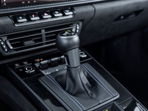 Used 2024 Porsche 911 GT3 image 31