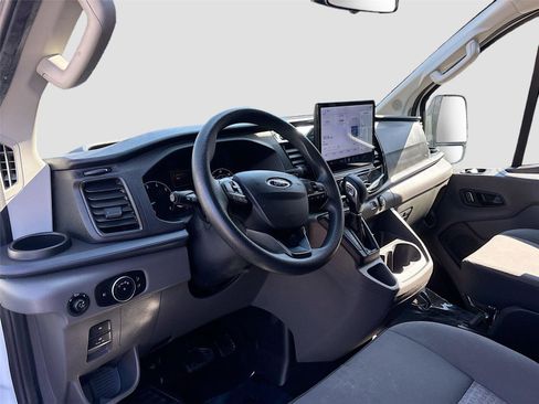 Used 2023 Ford Transit 350 XLT image 9