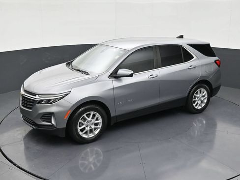 Used 2024 Chevrolet Equinox LT FWD image 12