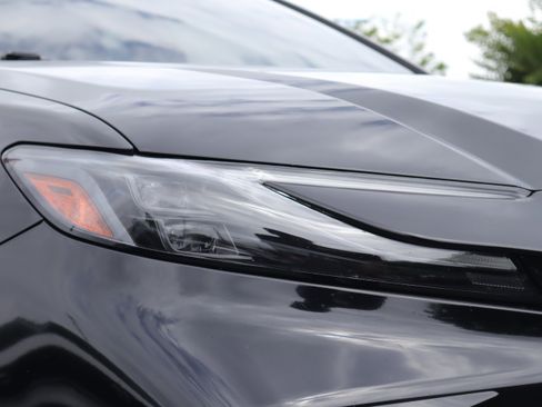Used 2025 Toyota Camry XSE FWD image 33