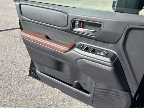 Used 2026 Toyota Land Cruiser image 12