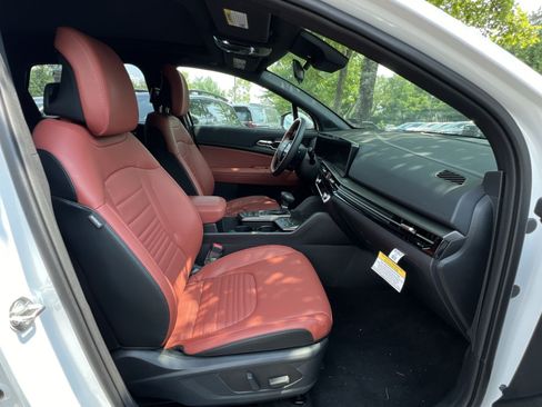 New 2026 Kia Sportage SX AWD/4WD image 32