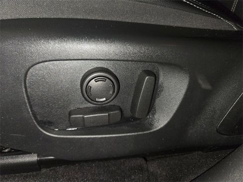 Used 2021 Land Rover Range Rover Velar S image 12