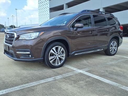 Used 2019 Subaru Ascent Limited image 24