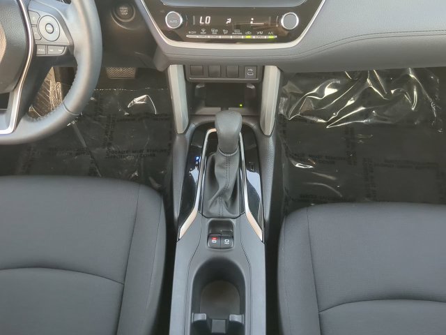 Certified 2025 Toyota Corolla Cross LE FWD image 20