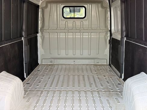 Used 2025 RAM ProMaster 3500 w/ Convenience Group FWD image 9