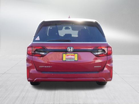 Certified 2026 Honda Odyssey Touring image 6