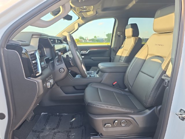 New 2026 GMC Sierra 1500 Denali w/ Technology Package AWD/4WD image 16