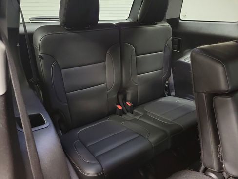 Used 2020 GMC Acadia SLT image 25