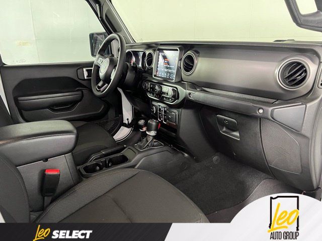 Used 2023 Jeep Gladiator Sport AWD/4WD image 20