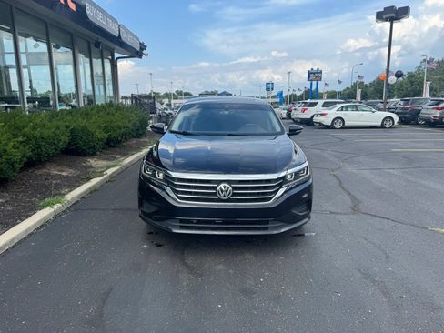 Used 2021 Volkswagen Passat 2.0T SE FWD image 5