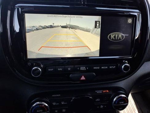 Used 2021 Kia Soul Turbo FWD image 18