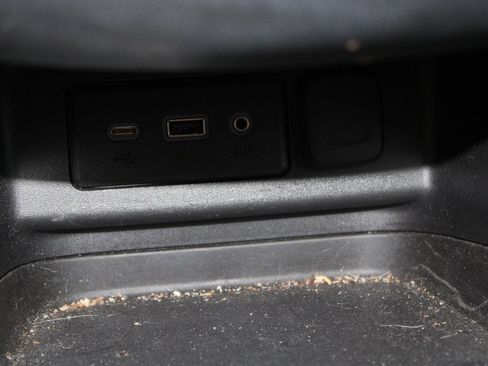 Used 2020 Chevrolet Equinox LT image 25