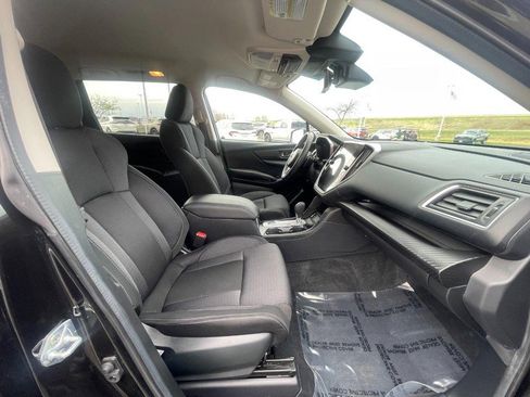 Used 2024 Subaru Ascent Premium w/ Convenience Package image 12