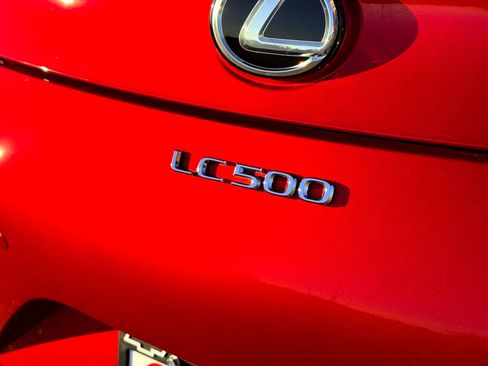 Used 2018 Lexus LC 500 Coupe w/ Performance Package image 9