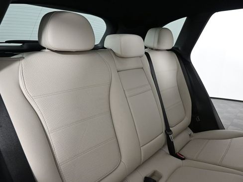 Used 2024 Mercedes-Benz GLC 300 4MATIC image 20