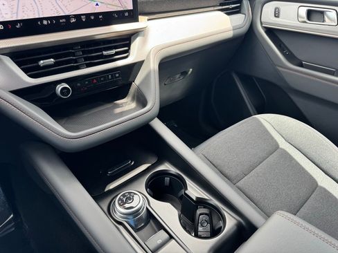 New 2025 Ford Explorer Active image 34