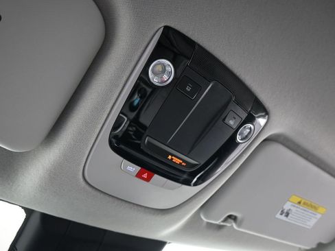 Used 2024 Kia Seltos S image 18