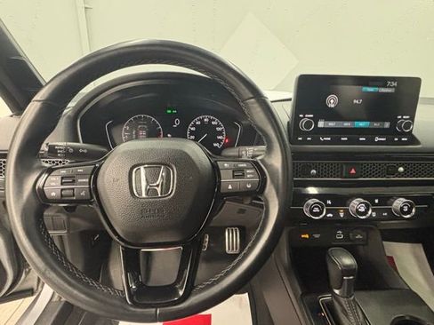 Used 2022 Honda Civic Sport image 13