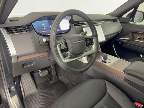 Used 2026 Land Rover Range Rover Long Wheelbase SE AWD/4WD image 4