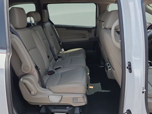 Certified 2023 Honda Odyssey EX-L image 16