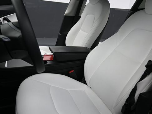 Used 2021 Tesla Model 3 Long Range image 10