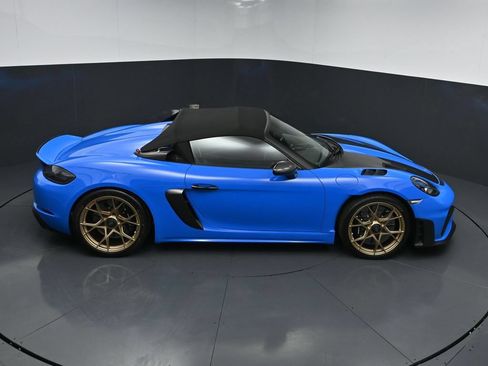 Certified 2025 Porsche 718 Boxster Spyder RS RWD image 17